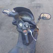 Продам скутер, в г.Красный Луч