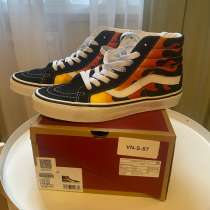 Кеды vans (2 пары) ботинки apricot, в Санкт-Петербурге
