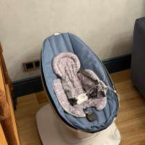 Продам кресло-качалку 4moms, в Москве