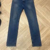 Джинсы HUGO BOSS, в Москве
