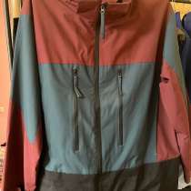 Продам ветровку 5 XL, в Москве