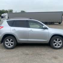 Продам Toyota RAV4 2011 года, в хорошем состоянии, в Артеме