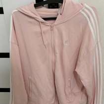 Продаю фирменную зипку Adidas, в г.Шымкент