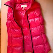 Одежда, сумки, обувь, жилетка Escada пух, XS, в Москве