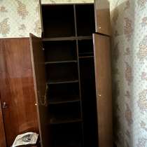 Продается 2 шкафа. 1000 рублей. Самовывоз, в Ливнах