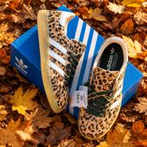 Кеды adidas женские ( леопардовый принт), в Мончегорске