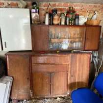 Продам старинный сервант, в Москве