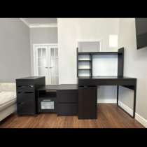 Комплект мебели икея стол и 3 тумбы, в Якутске