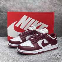 Nike dunk low, в Москве