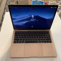 MacBook Pro, в г.Латина