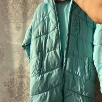 Продам детский пуховик Fila, 134-9 лет, 4000, в Москве