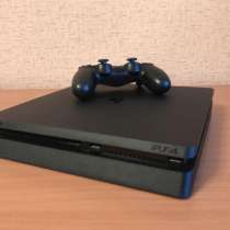 Обмен Sony4 slim, 1 TB, шитая, много игр, в Омске