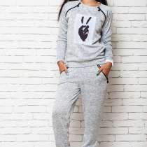 Спортивный костюм в размере 42,44,46, в г.Энергодар