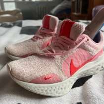 Женские беговые кроссовки 37.5 Nike, в Костроме