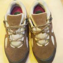 Женские кроссовки, в г.Луганск