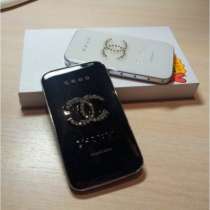 Портативное зарядное устройство Chanel, в Москве