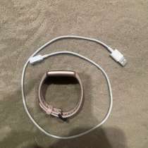 Продам часы HUAWEI в подарок отдам наушники JBL, в Барнауле