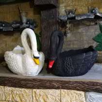 Кашпо Лебедь, в Липецке