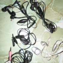 Телефоны, зарядки, наушники, адаптеры, кабели, в Курске