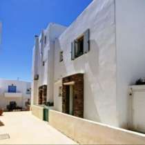 Мезонет после ремонта на берегу моря на острова Тинос, в г.Фира