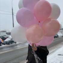 У нас много воздушных шаров. От самых нежных до самых ярких, в Москве
