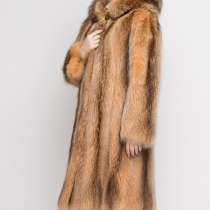 Шуба из канадского енота с капюшоном. Новая пушистая, в Москве