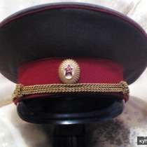 Фуражки офицерские. Времён СССР, в Москве