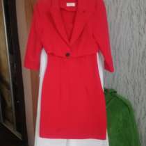 Костюм женский 42р, в Калуге