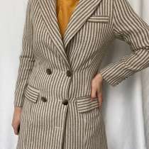 Пиджак в полоску Размер 40-42, в Москве