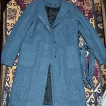 Пальто женское продаю, в г.Караганда