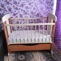 Продам кроватку с матрасом, в Туле