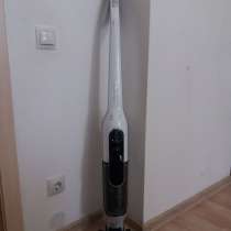 Продам б/уВертикальный безпроводный пылесос Bosch BCH6ATH25, в Одинцово
