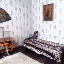 Сдам 1- ком. Скворцова / Бреуса. С коммун. услугами, в г.Одесса