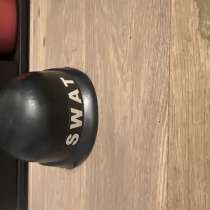 Военная каска, в Москве