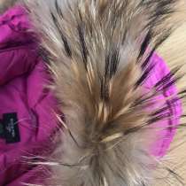 Продам пуховик на девочку 12-14 лет, в Абакане