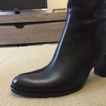 Новые демисезонные женские сапоги (Marella Italy) р.39-40, в Симферополе