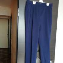 Брюки школьные продам, в Иркутске