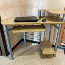 Продам импортный разборный компьютерный стол, срочно, в Москве