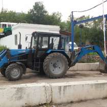 Трактор-экскаватор, в Жигулевске