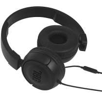 Продам наушники JBL проводные есть коробка есть ТОРГ, в Саранске