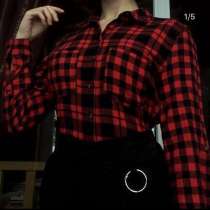 Красная рубашка в клетку, в Санкт-Петербурге