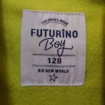 Продам детскую зимнюю куртку, в Перми