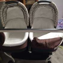 Продам срочно коляску для двойни, в Воронеже