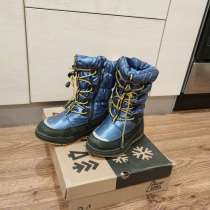 Зимние сапоги-дутики, в Гатчине