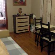 Трёхкомнатная квартира с ремонтом и с мебелью, в Санкт-Петербурге