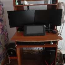 Срочно продам компьютерный стол недорого!, в г.Херсон