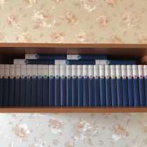 Книжная полка, в Калининграде