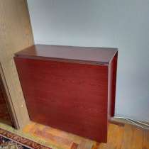 Продам стол-книжку, в г.Запорожье