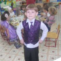 жилет с галстуком фирменный, в Тольятти