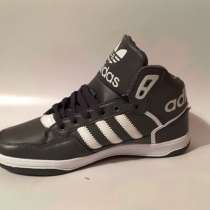 Зимние кроссовки adidas новые, в Москве